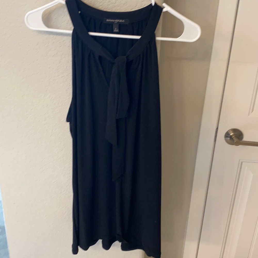 Tie front detail tank, banana republic, size large